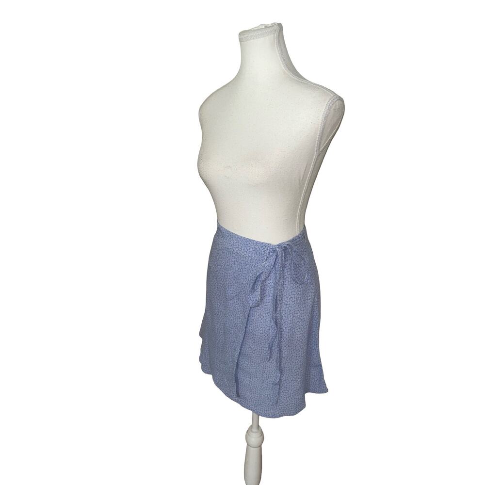 Brandy Melville Micro Floral Wrap Skirt - Made In Italy - Picture 4 of 9